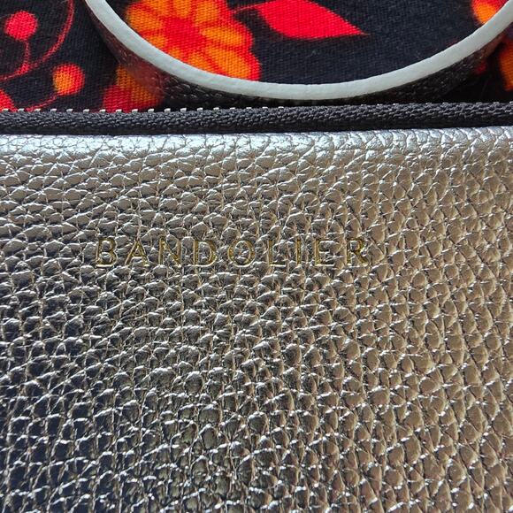 Bandolier silver mettallic CrossBody Phone Bag with Silver chain strap - Picture 2 of 7